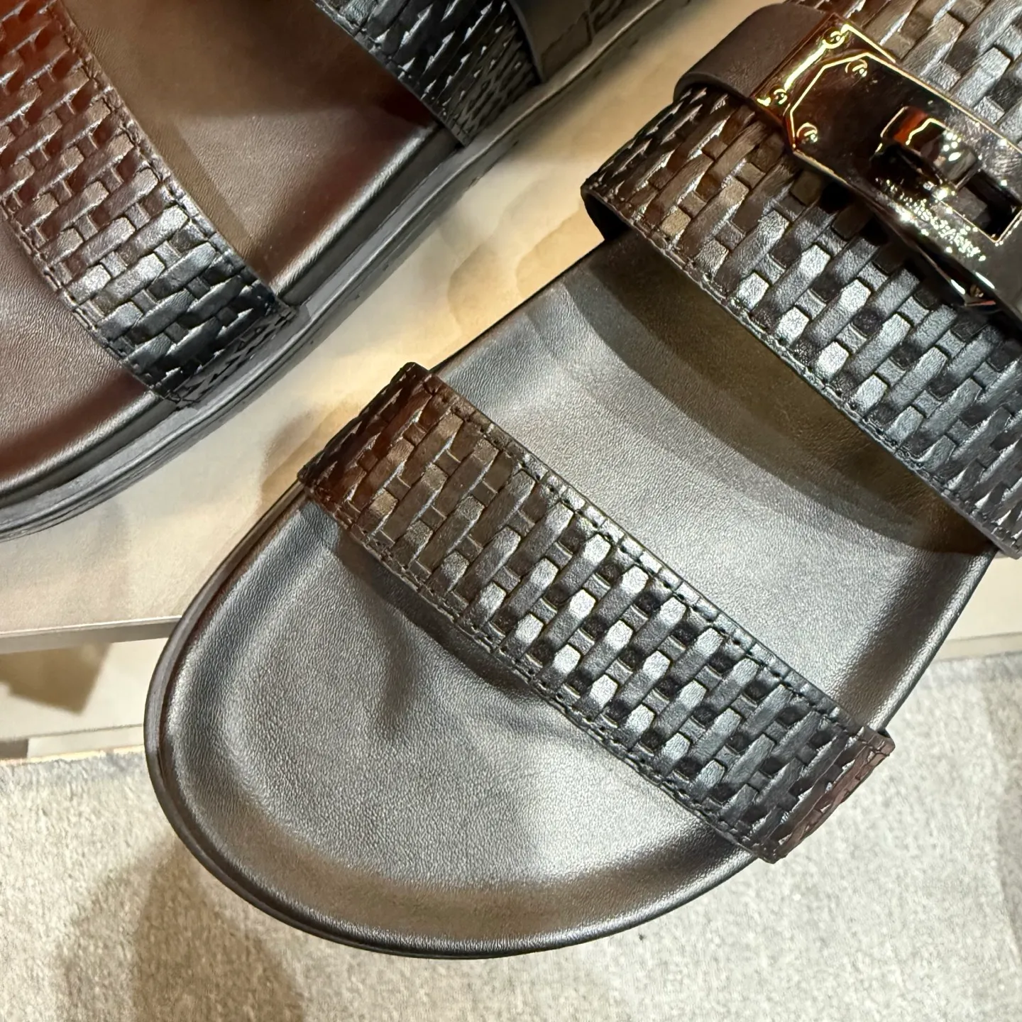 Men's shoes 💰300, size 38-45, the new 2014 summer Hermes shoes are the same as the original ones, handmade by masters! ❥High-end customization, exclusive products, the highest version in the industry⚠❥Using: Hermers upper: (pursuing top walking comfort) ✨Top quality on sale━━━━Hermes━━━━━
